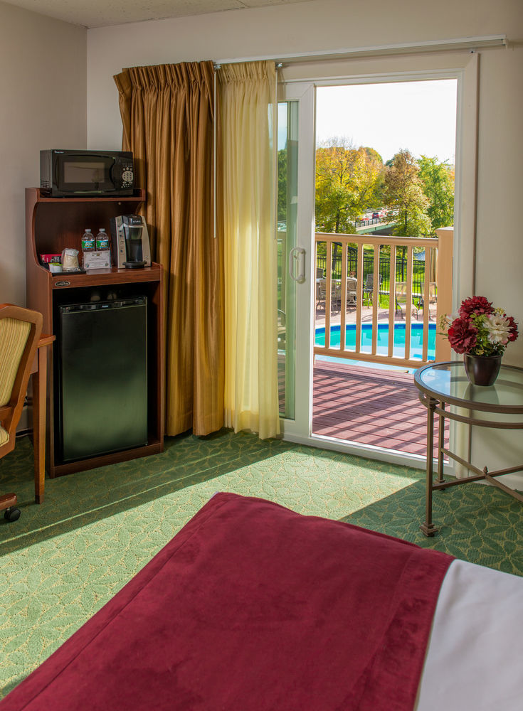 University Inn Academic Suites Orono Kültér fotó