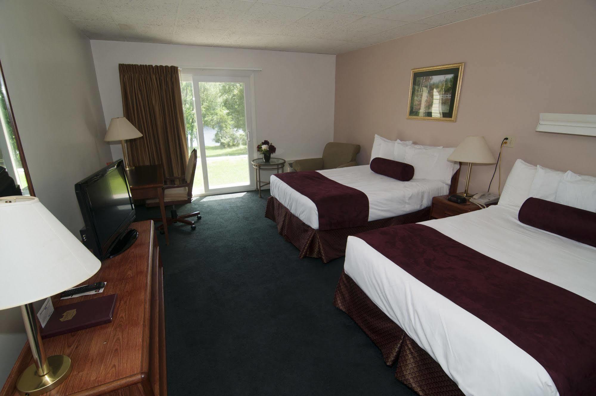 University Inn Academic Suites Orono Szoba fotó